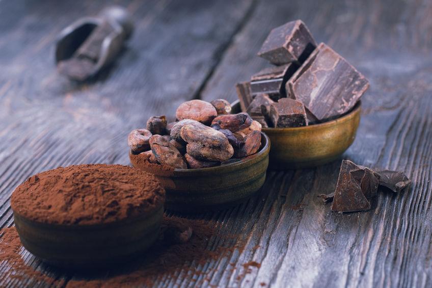 Cioccolato fondente e colesterolo - Cure-Naturali.it