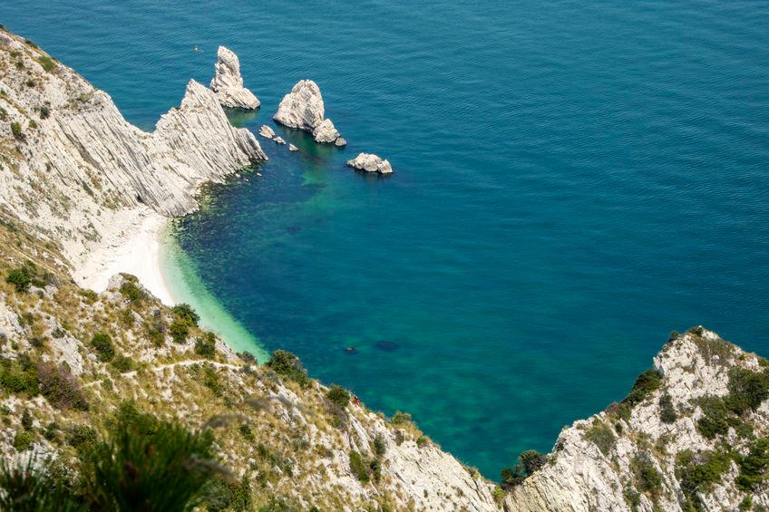 Spiaggia delle due sorelle Monte Conero