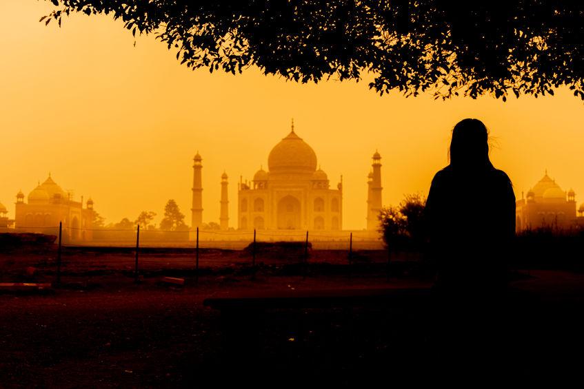 Yoga in India, ashram e Taj Mahal