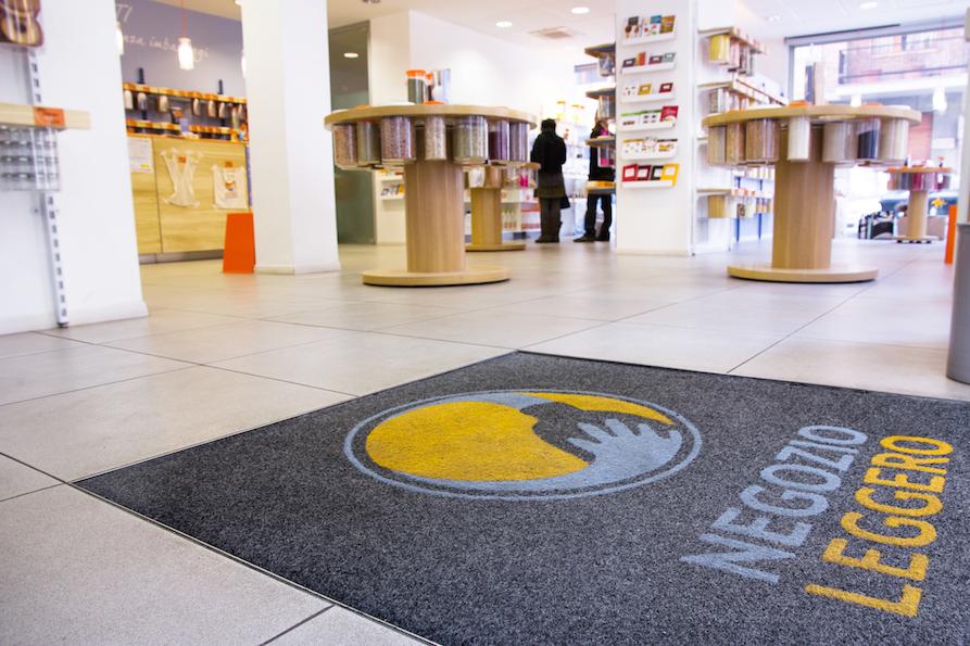 negozio-leggero-spesa-solidale negozio-leggero-spesa-solidale