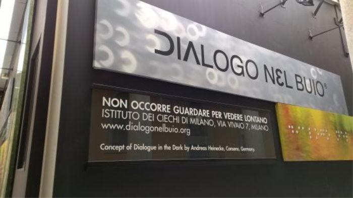 dialogo nel buio