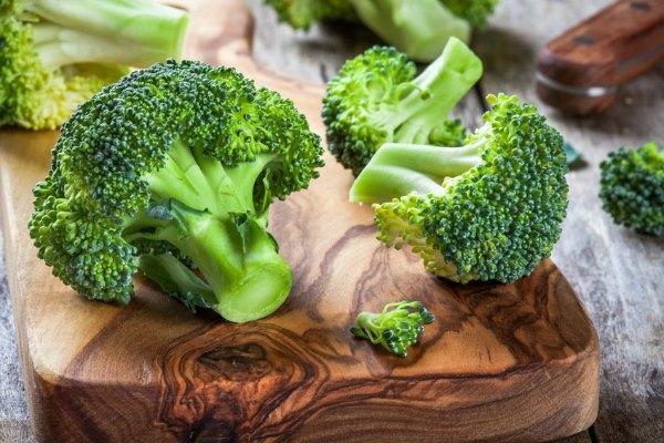 Broccolo siciliano, proprietà e benefici - Cure-Naturali.it