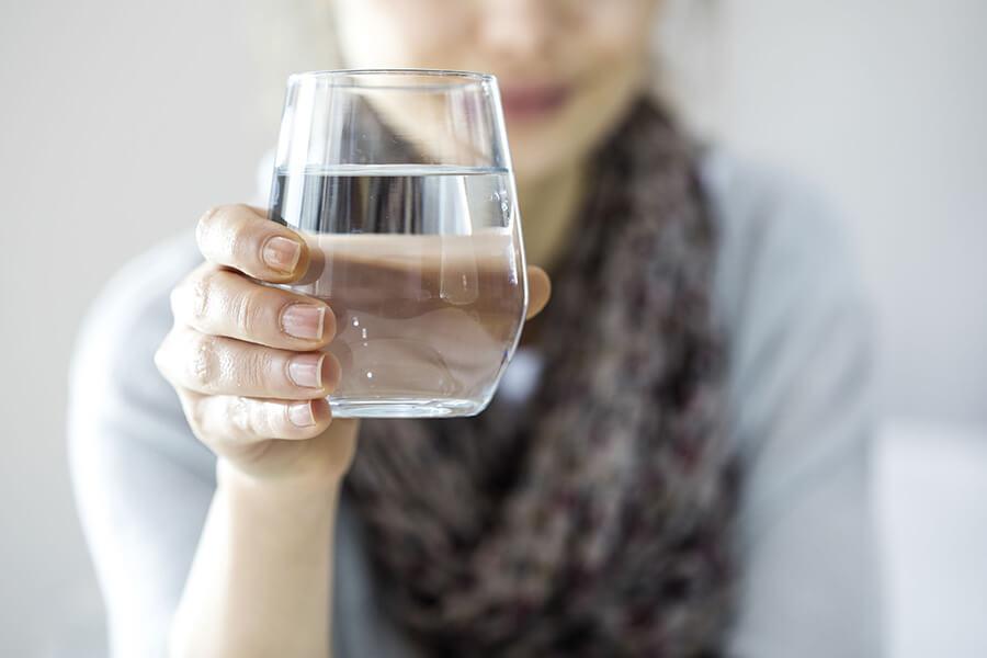 Caraffe filtranti non filtrano l'acqua: ecco a cosa servono in realtà -  GalleriaNews