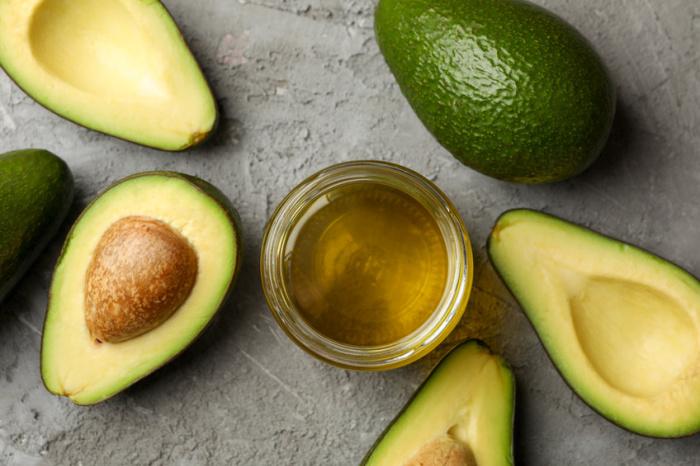 olio-di-avocado-proprieta-cosmetiche