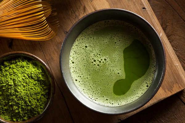 preparazione-te-matcha-pronto-da-bere